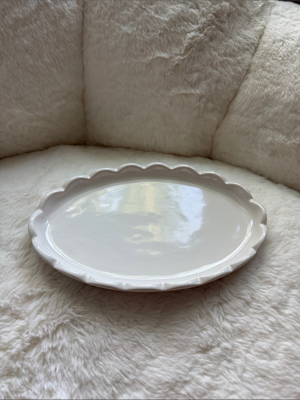 Scalloped Ceramic Tray white ivory bath tray